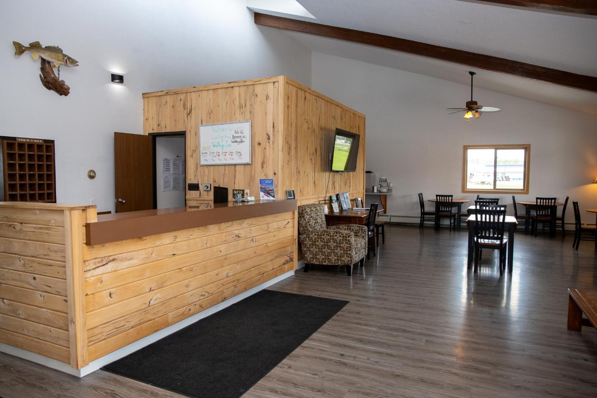 Walleye Inn Baudette Extérieur photo